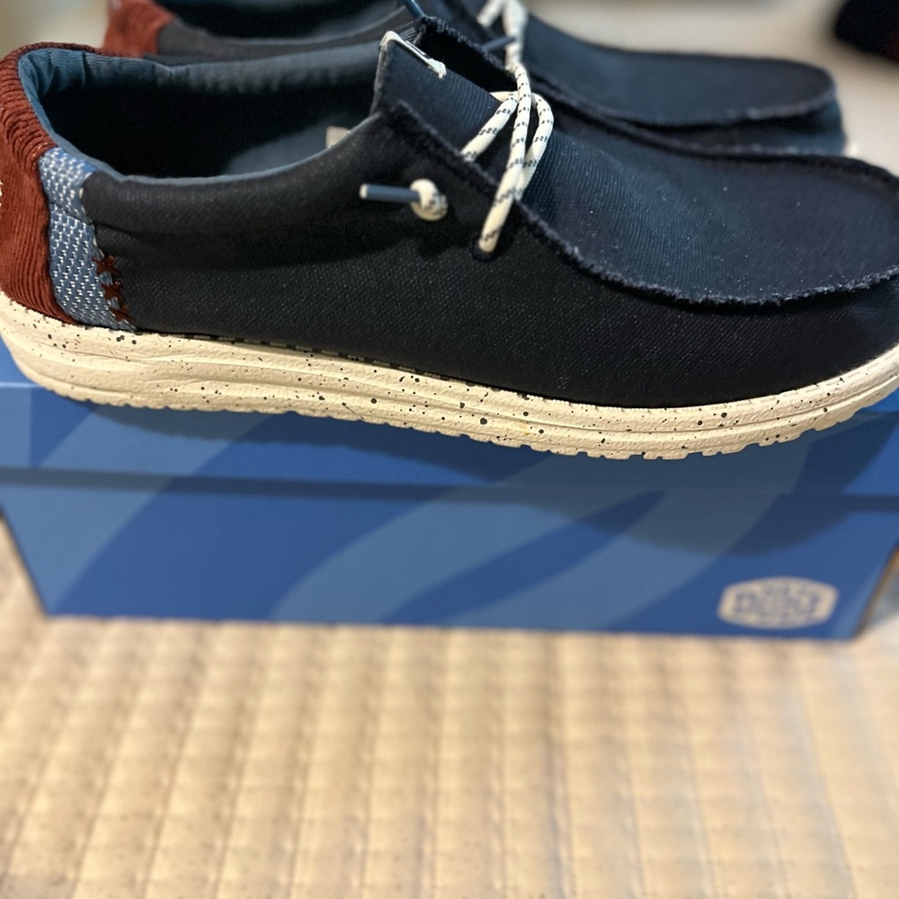 Hey Dude Blue and‎ burgundy Loafers